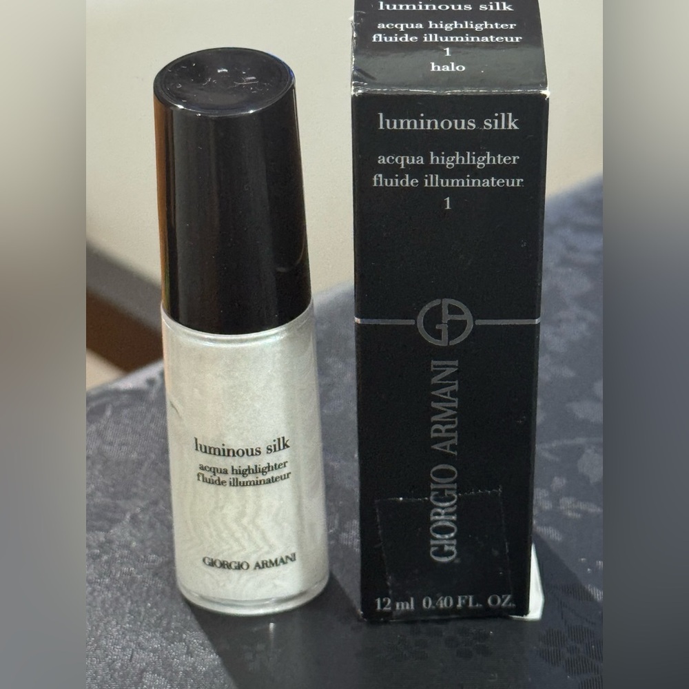 NIB Giorgio Armani Luminous Silk Liquid Highlighter in Shade 1 Halo